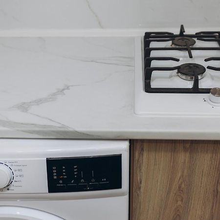 Luxe Apartments 5.26 Near Lavina 5 Floor Sumy Exterior foto